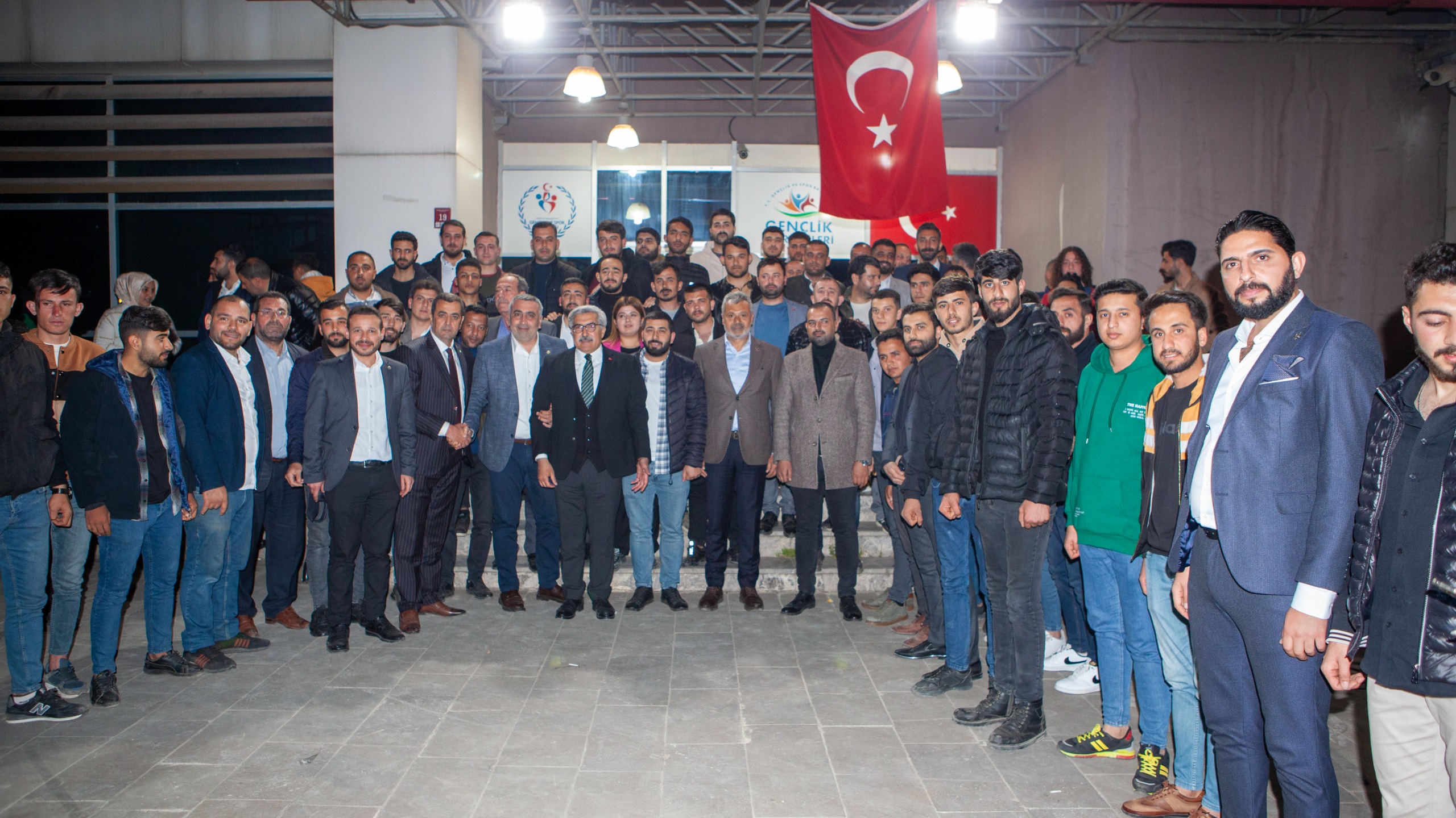 Öntürk İlk Kez Oy Kullanacak Gençlerle Buluştu