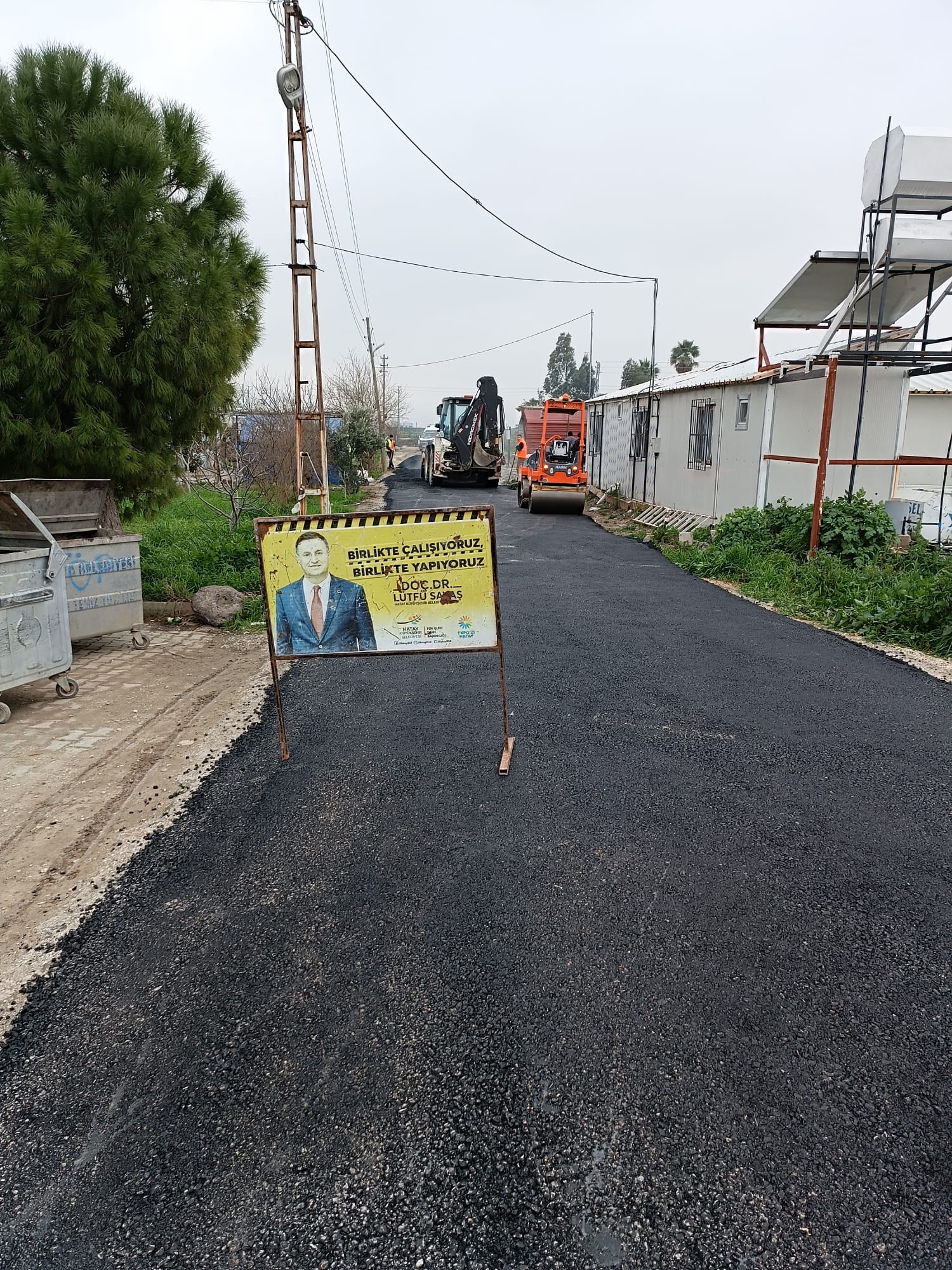 Altyapısı Tamamlanmış ve Yıpranan Yollar HBB Tarafından Yenileniyor