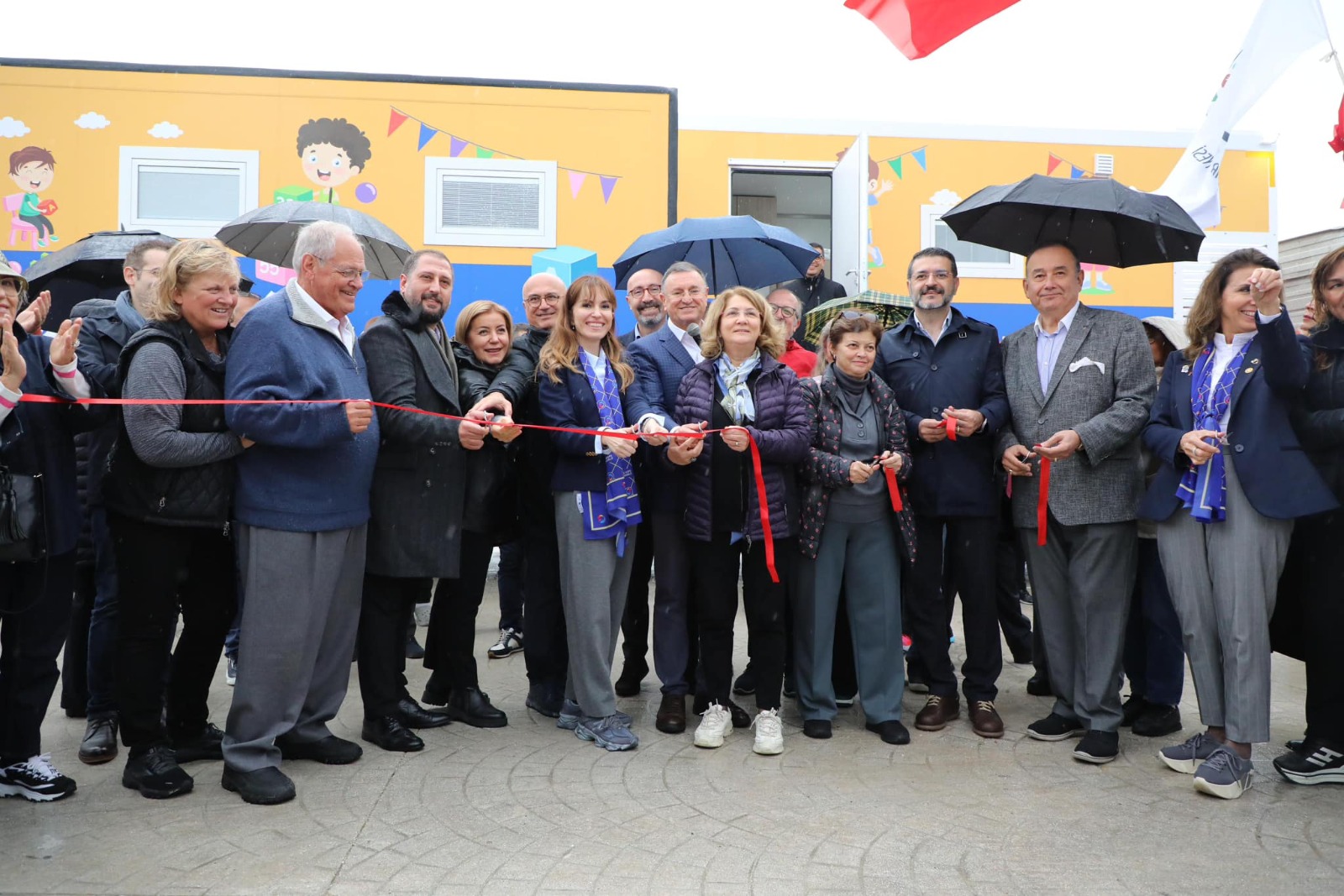 HBB Başkanı Savaş “Mobil Anaokulumuz Binlerce Çocuğa Eğitim İmkânı Sunacak” 