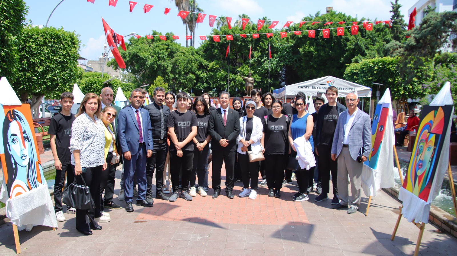 Özel Dörtyol Final Fen ve Anadolu Lisesi Öğrencilerinden  Karma Resim  Sergisi    