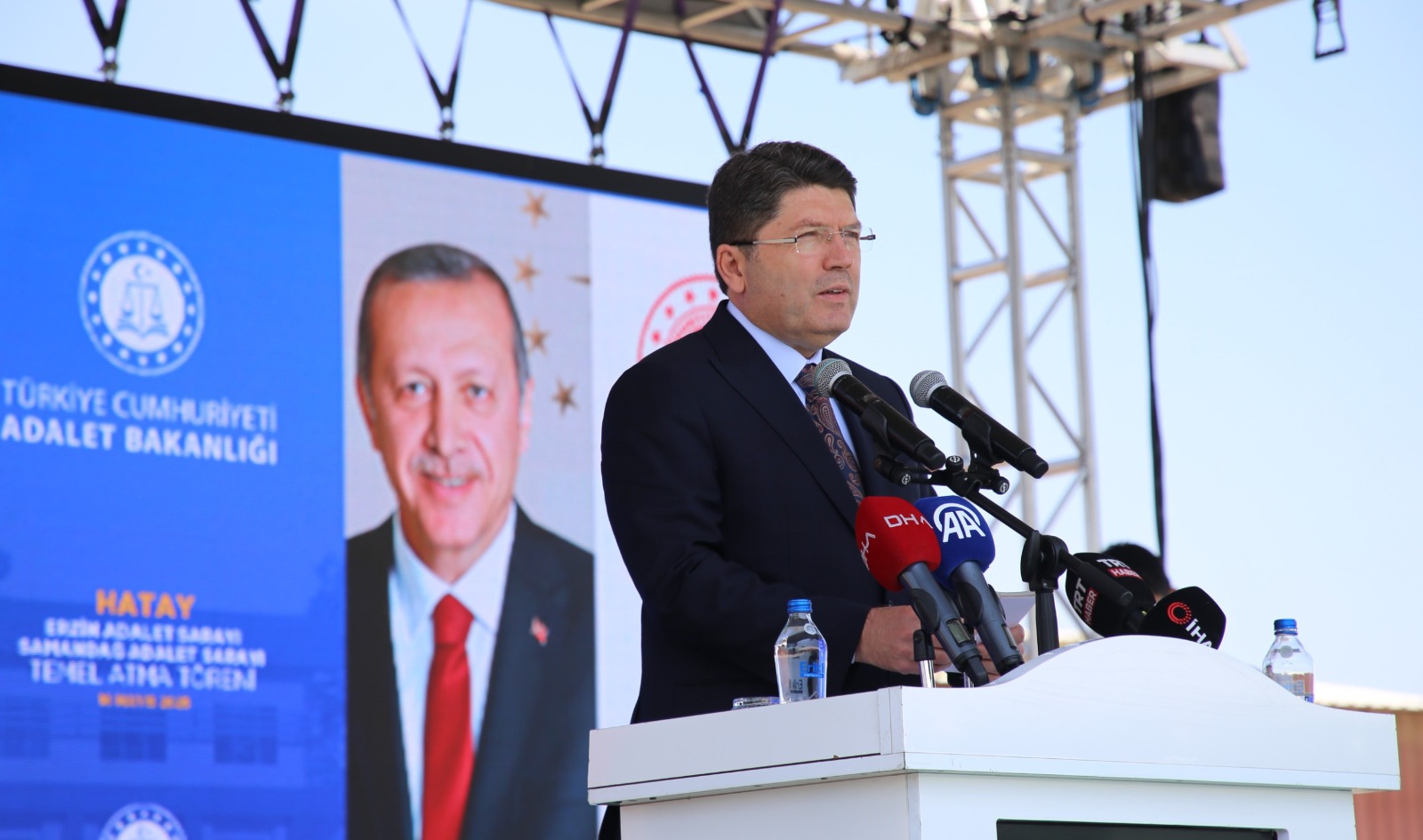 ERZİN VE SAMANDAĞ’DAKİ ADLİYE SARAYLARI HİZMETE GİRDİ